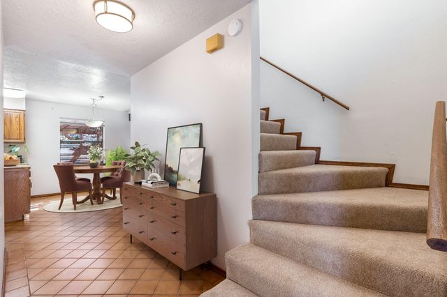 98 Lagarto Road, Tijeras, NM 87059