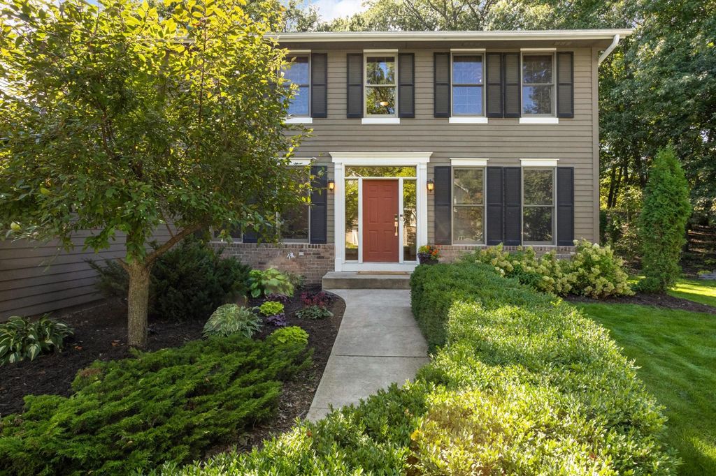 7164 Harrison Hill Trail, Chanhassen, MN 55317 — photo 2
