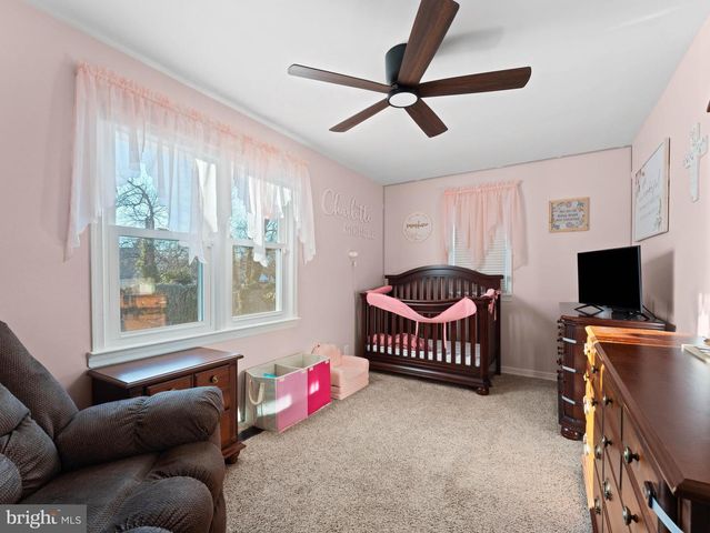 20 E LANDING RD, Blackwood, NJ 08012