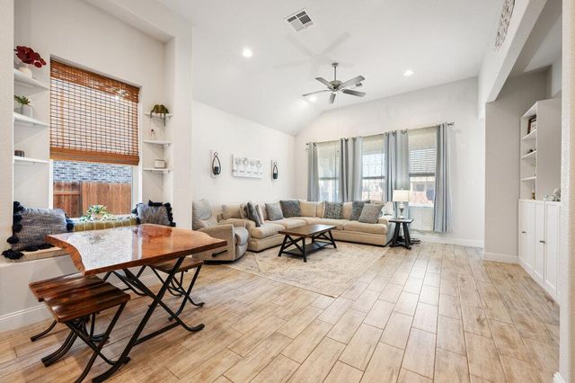 2306 Ambling TRL, Georgetown, TX 78628