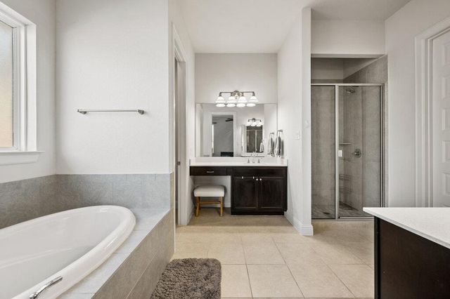 2306 Ambling TRL, Georgetown, TX 78628