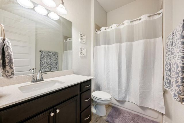 2306 Ambling TRL, Georgetown, TX 78628