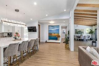 4821 Heaven Avenue, Woodland Hills (los Angeles), CA 91364