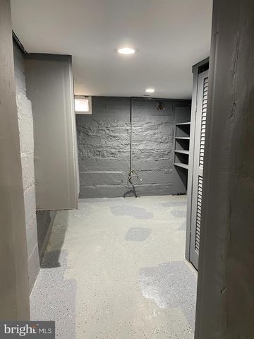 3211 CHESTERFIELD AVE, Baltimore, MD 21213