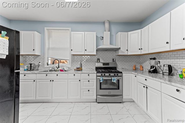 3328 Blaine Street, Detroit, MI 48206