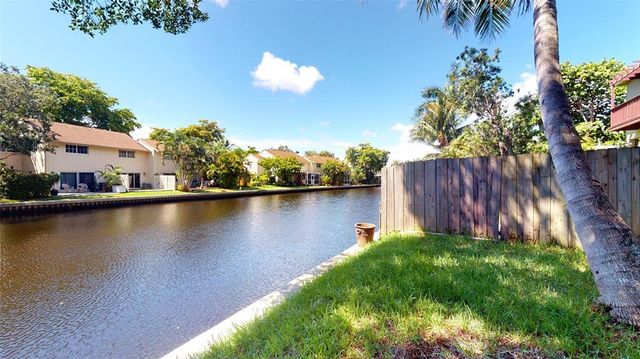 632 NE 20th Street 4, Wilton Manors, FL 33305
