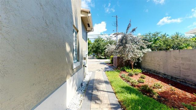 632 NE 20th Street 4, Wilton Manors, FL 33305