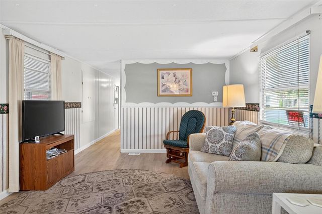 684 CINDI AVENUE, Leesburg, FL 34788