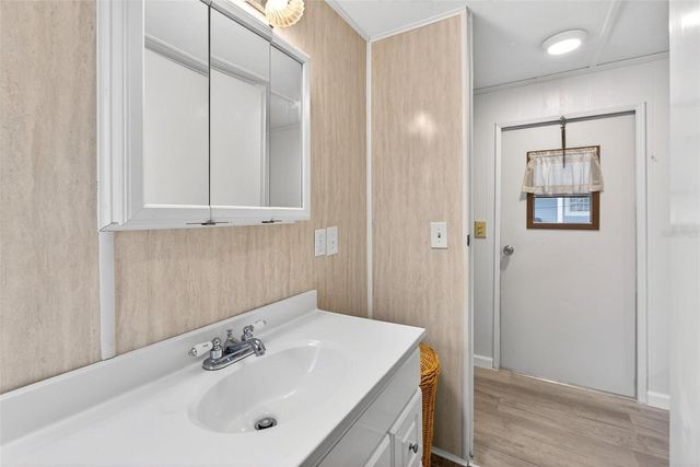 684 CINDI AVENUE, Leesburg, FL 34788