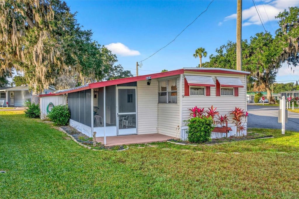 684 CINDI AVENUE, Leesburg, FL 34788