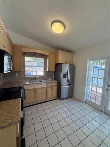 19783 NW 64th Place, Hialeah, FL 33015