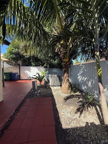 19783 NW 64th Place, Hialeah, FL 33015