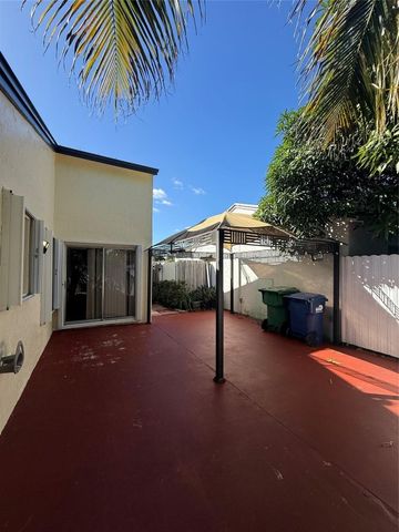 19783 NW 64th Place, Hialeah, FL 33015