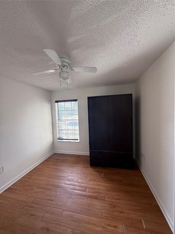 19783 NW 64th Place, Hialeah, FL 33015