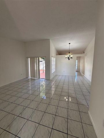 19783 NW 64th Place, Hialeah, FL 33015