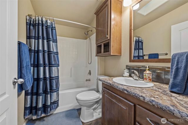 371 Sunset Drive, Oak Harbor, WA 98277