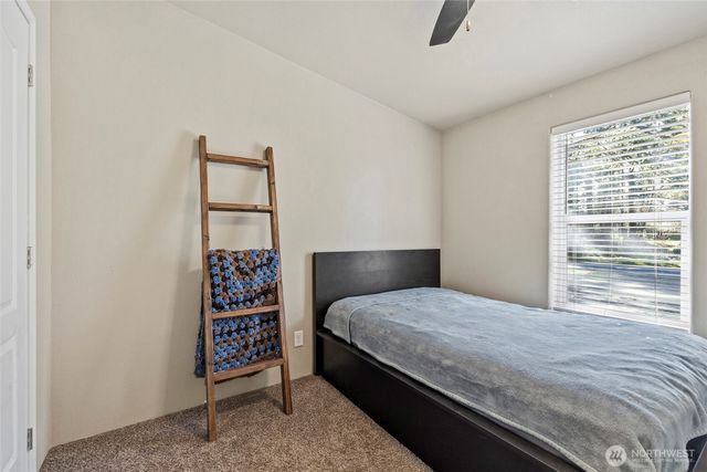 371 Sunset Drive, Oak Harbor, WA 98277