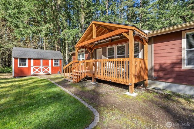 371 Sunset Drive, Oak Harbor, WA 98277