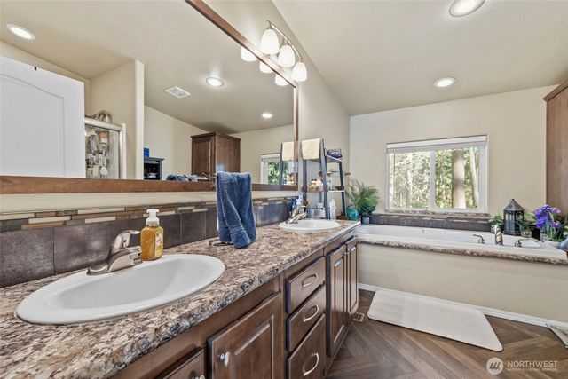 371 Sunset Drive, Oak Harbor, WA 98277