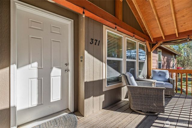 371 Sunset Drive, Oak Harbor, WA 98277