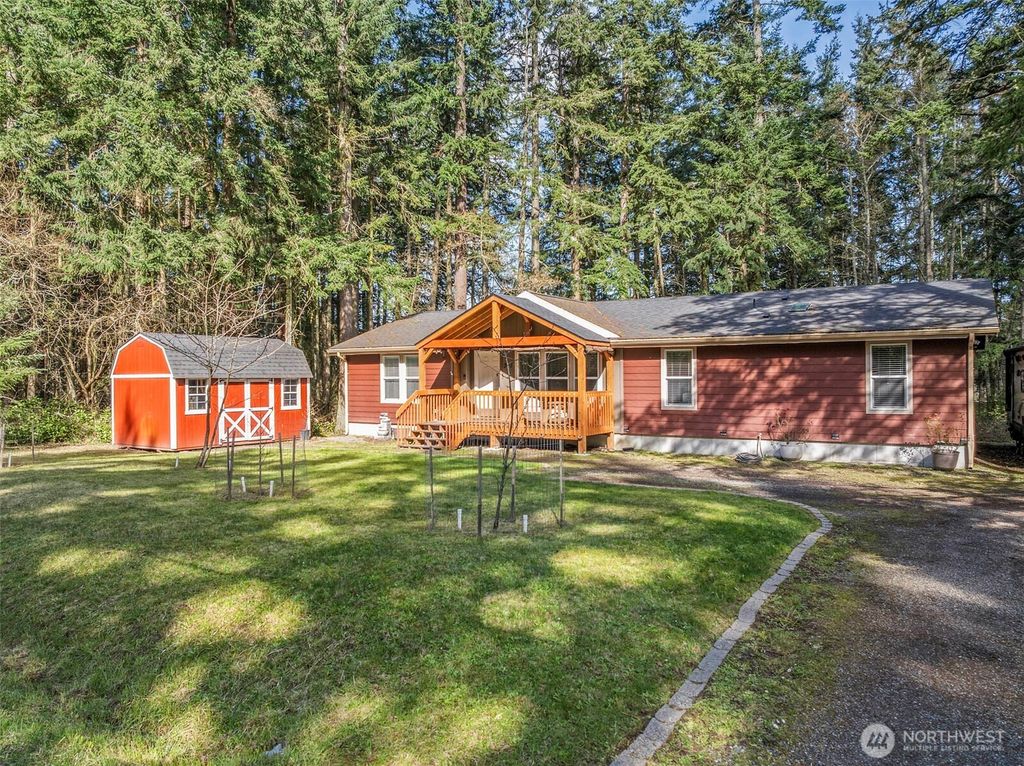 371 Sunset Drive, Oak Harbor, WA 98277