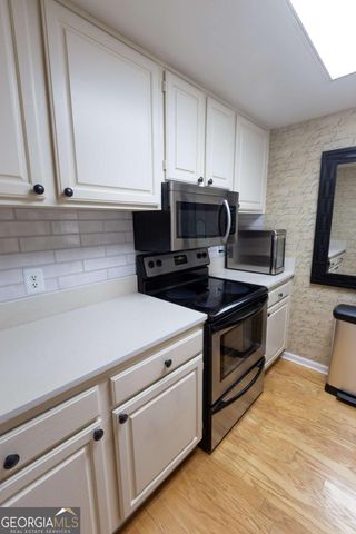 3481 Lakeside Drive NE 605, Atlanta, GA 30326