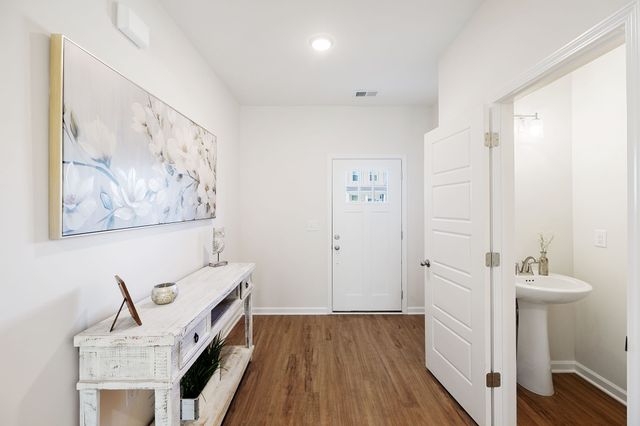 353 Carver Connection, Lebanon, TN 37087