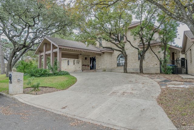 7802 Timber Top Dr, Boerne, TX 78015