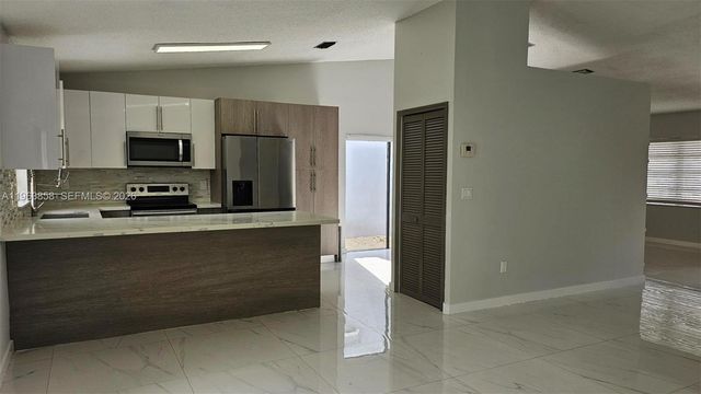 14470 SW 96th Ter, Miami, FL 33186