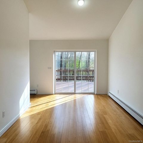 18 Penny Lane, Otisville, NY 10963
