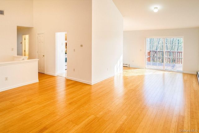 18 Penny Lane, Otisville, NY 10963