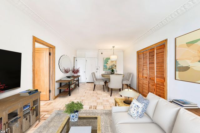 6101 N Sheridan Road 10E, Chicago, IL 60660