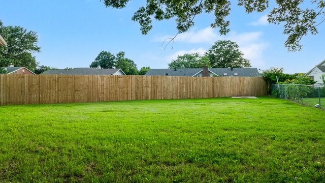 913 Sonoma Street, Rogers, AR 72758