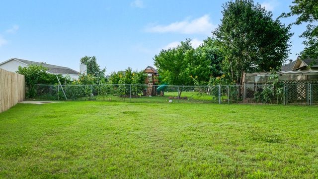 913 Sonoma Street, Rogers, AR 72758