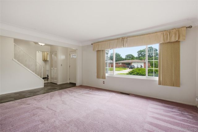 11721 Robinwood Boulevard, Warren, MI 48093
