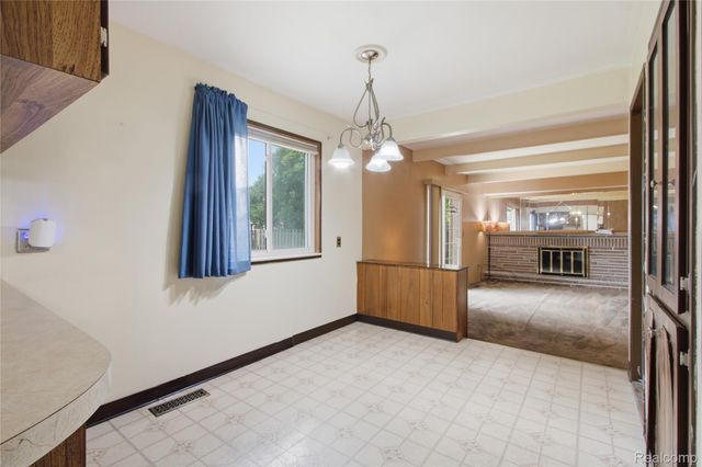 11721 Robinwood Boulevard, Warren, MI 48093