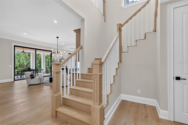 656 TROPICAL CIRCLE, Sarasota, FL 34242