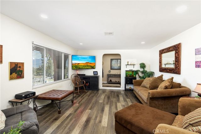 28300 Rawlings, Hemet, CA 92544