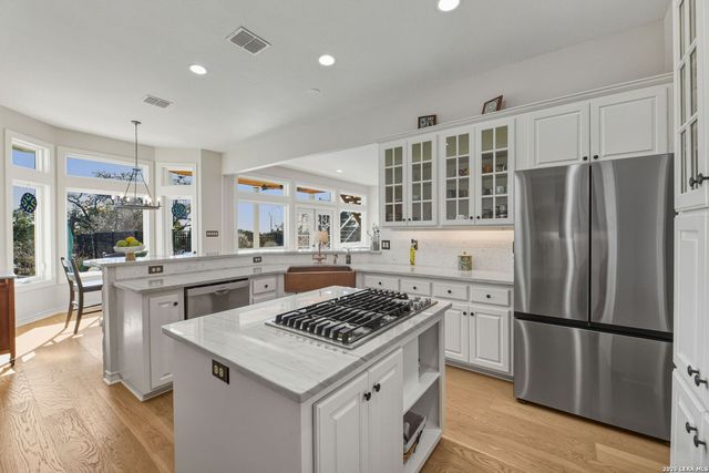 103 HIGH SIERRA DR, Boerne, TX 78006