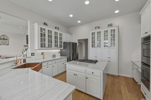 103 HIGH SIERRA DR, Boerne, TX 78006