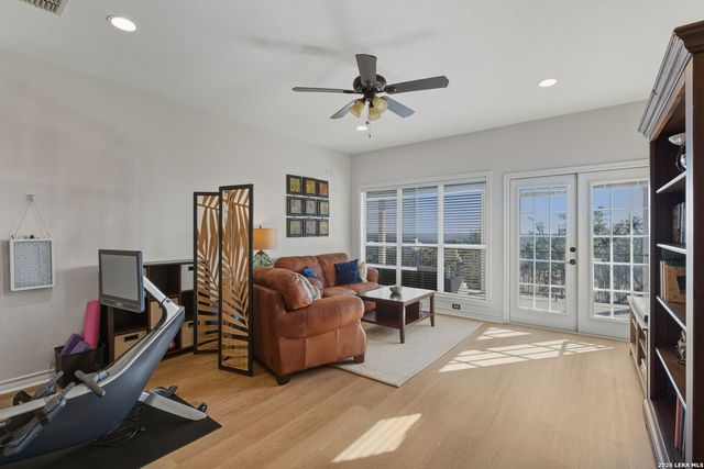 103 HIGH SIERRA DR, Boerne, TX 78006