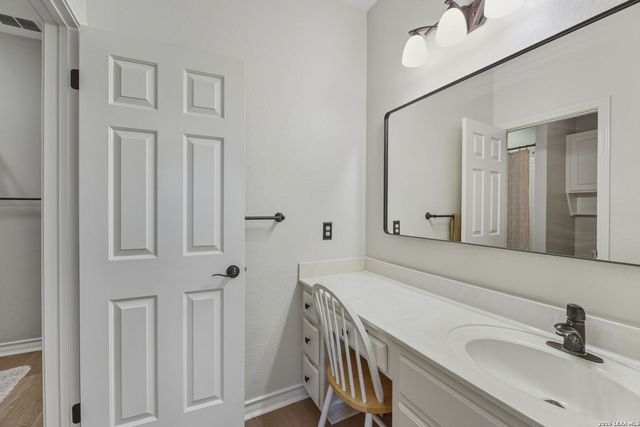 103 HIGH SIERRA DR, Boerne, TX 78006