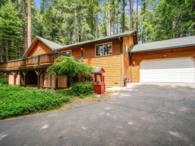 3319 Hazel St, Pollock Pines, CA 95726