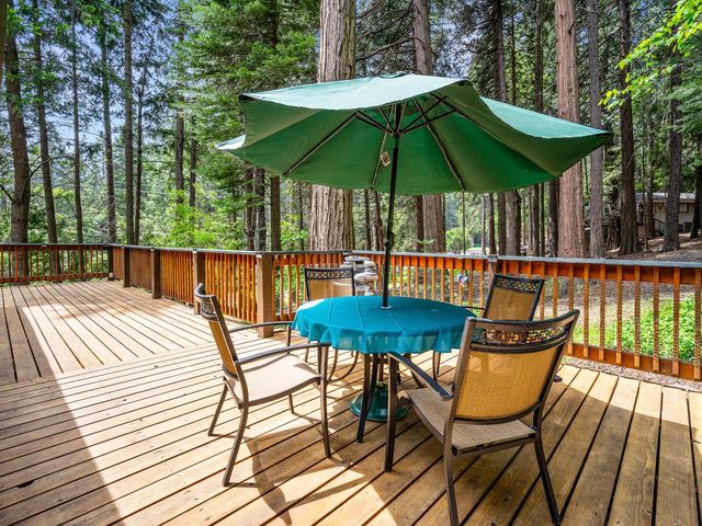 3319 Hazel St, Pollock Pines, CA 95726