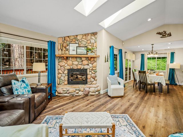 3319 Hazel St, Pollock Pines, CA 95726