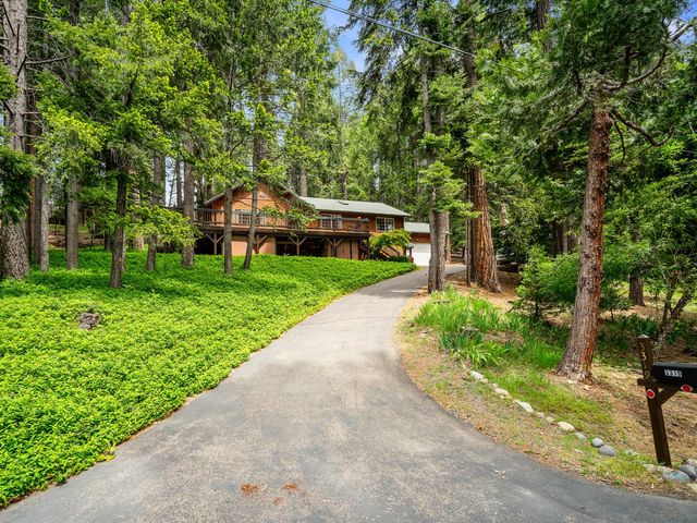 3319 Hazel St, Pollock Pines, CA 95726