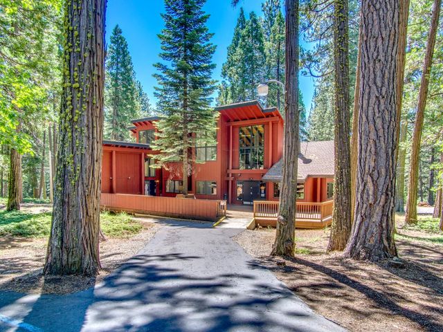 3319 Hazel St, Pollock Pines, CA 95726
