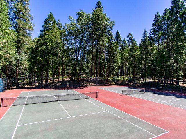 3319 Hazel St, Pollock Pines, CA 95726