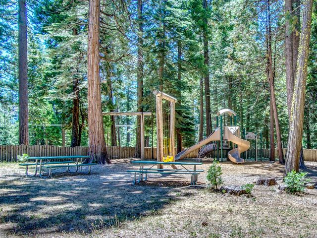 3319 Hazel St, Pollock Pines, CA 95726