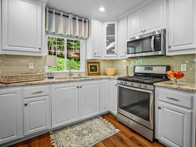 3319 Hazel St, Pollock Pines, CA 95726